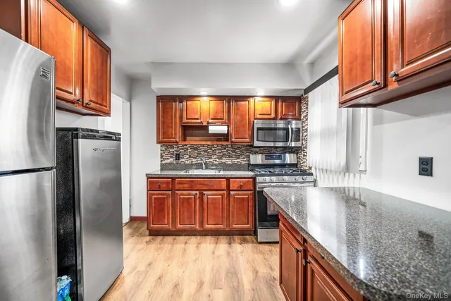 $799,000 | 137-15 170th Street | Rochdale