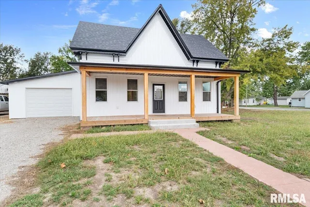 $285,000 | 446 North 7th Street, Auburn, IL 62615