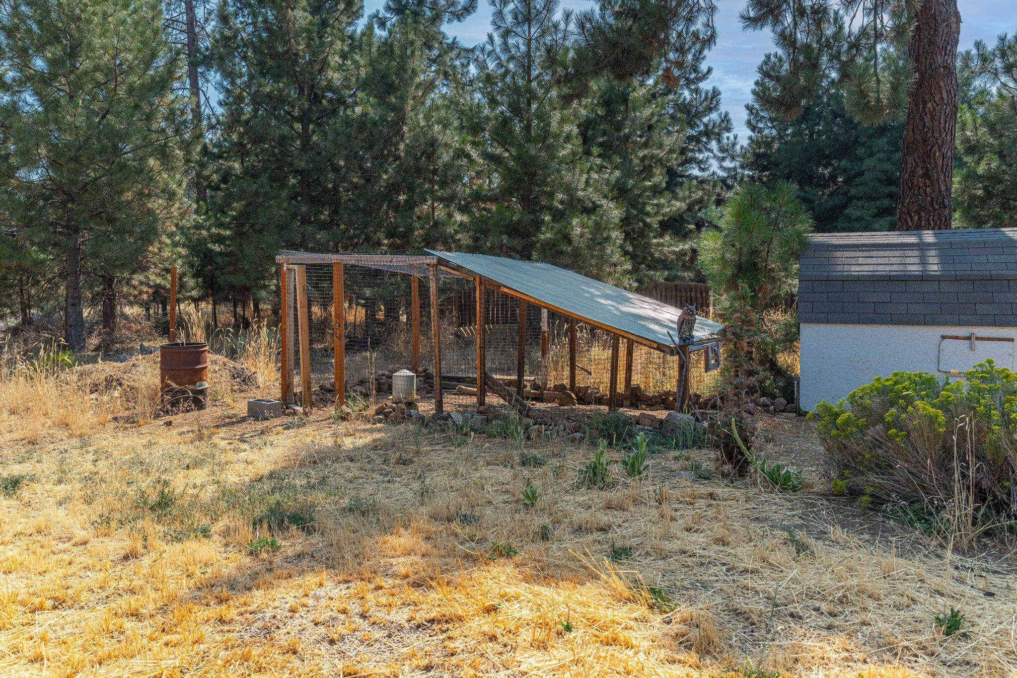 19491 Apache Road Bend, OR 97702 - Photo 29 of 30 17-web-or-mls-Riley_Visuals-17
