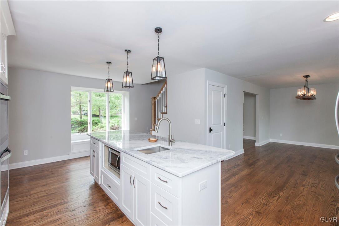 755 Yorkshire Road Allentown, PA 18103 - Photo 6 of 29 Gallery Image 6