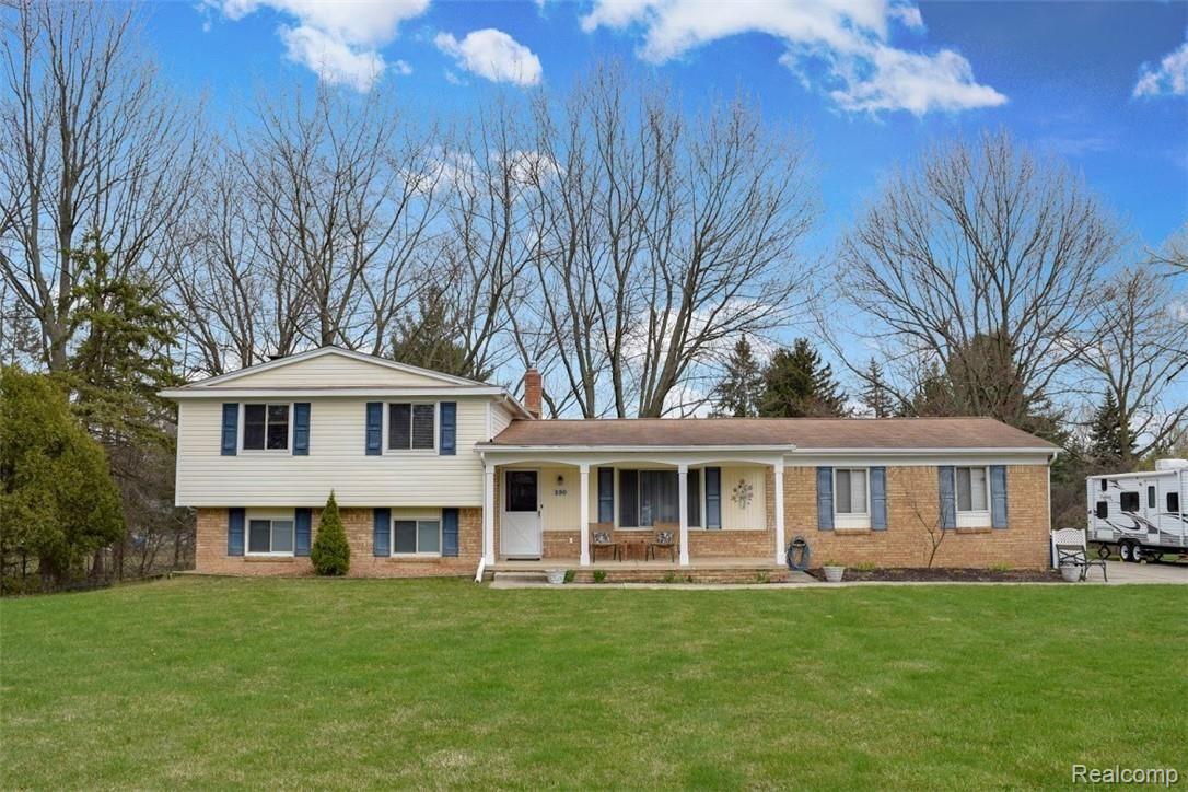 250 Donegal Drive Rochester, MI 48309 - Photo 1 of 25 pic 1.jpg