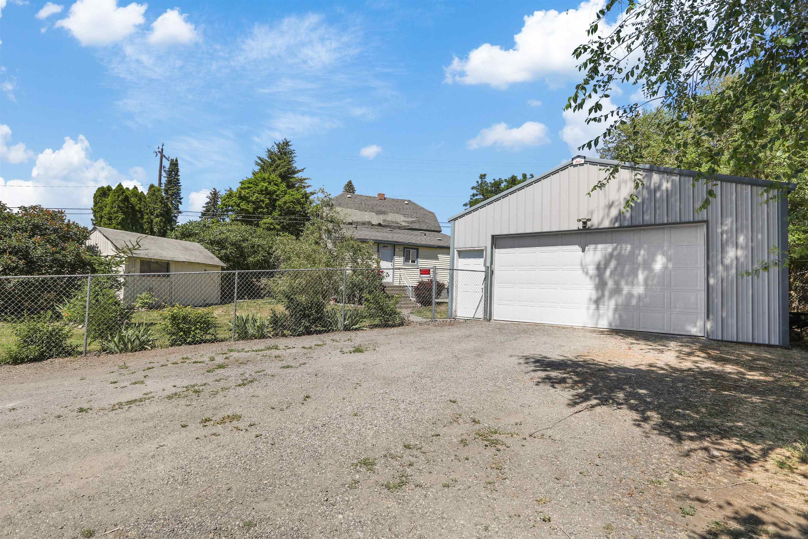2030 North Perry Street Spokane, WA 99207 - Photo 5 of 20