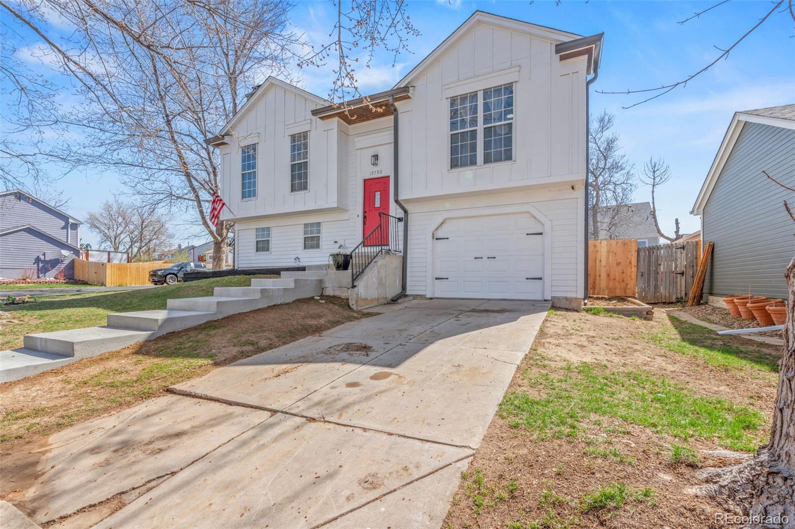 19792 East Bates Drive Aurora, CO 80013 - Photo 2 of 28