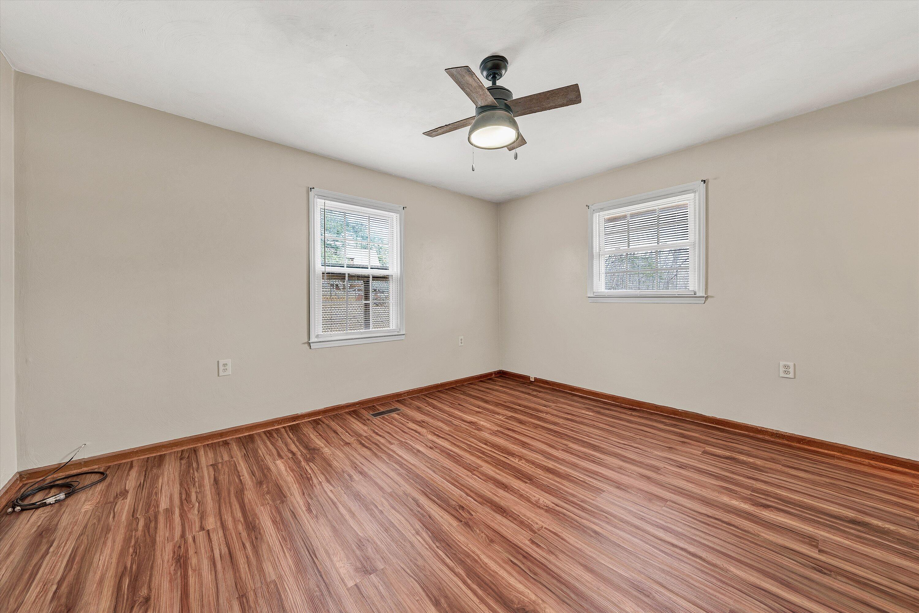 955 Kingston Road Wirtz, VA 24184 - Photo 17 of 60 Master