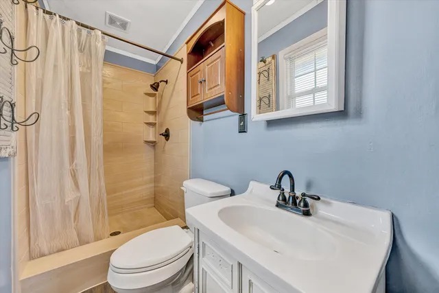 $425,000 | 955 Kingston Road, Wirtz, VA 24184