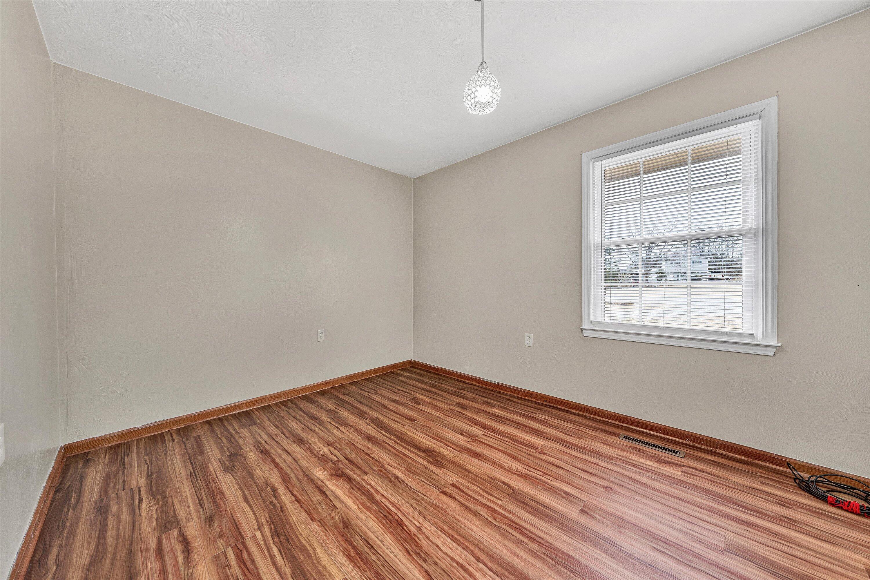 955 Kingston Road Wirtz, VA 24184 - Photo 21 of 60 19-DSC00043