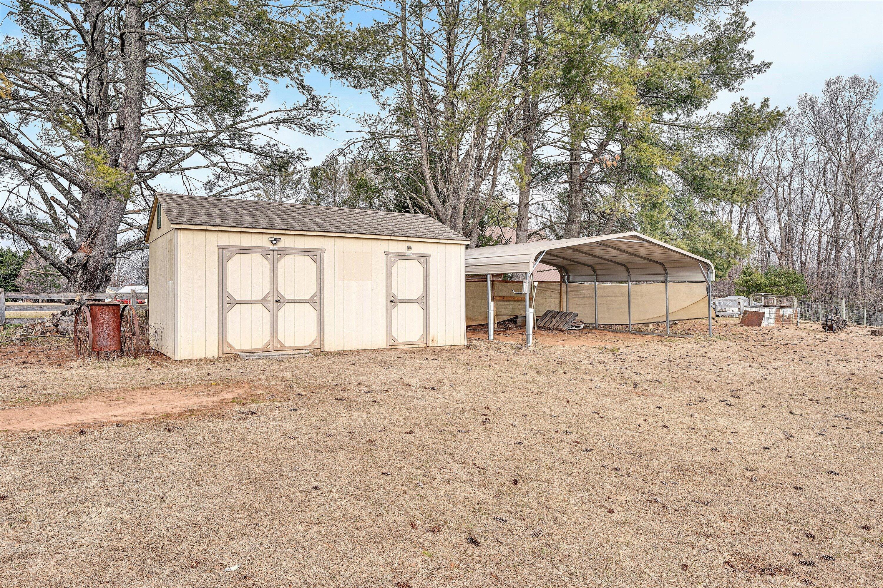 955 Kingston Road Wirtz, VA 24184 - Photo 32 of 60 storage and carport