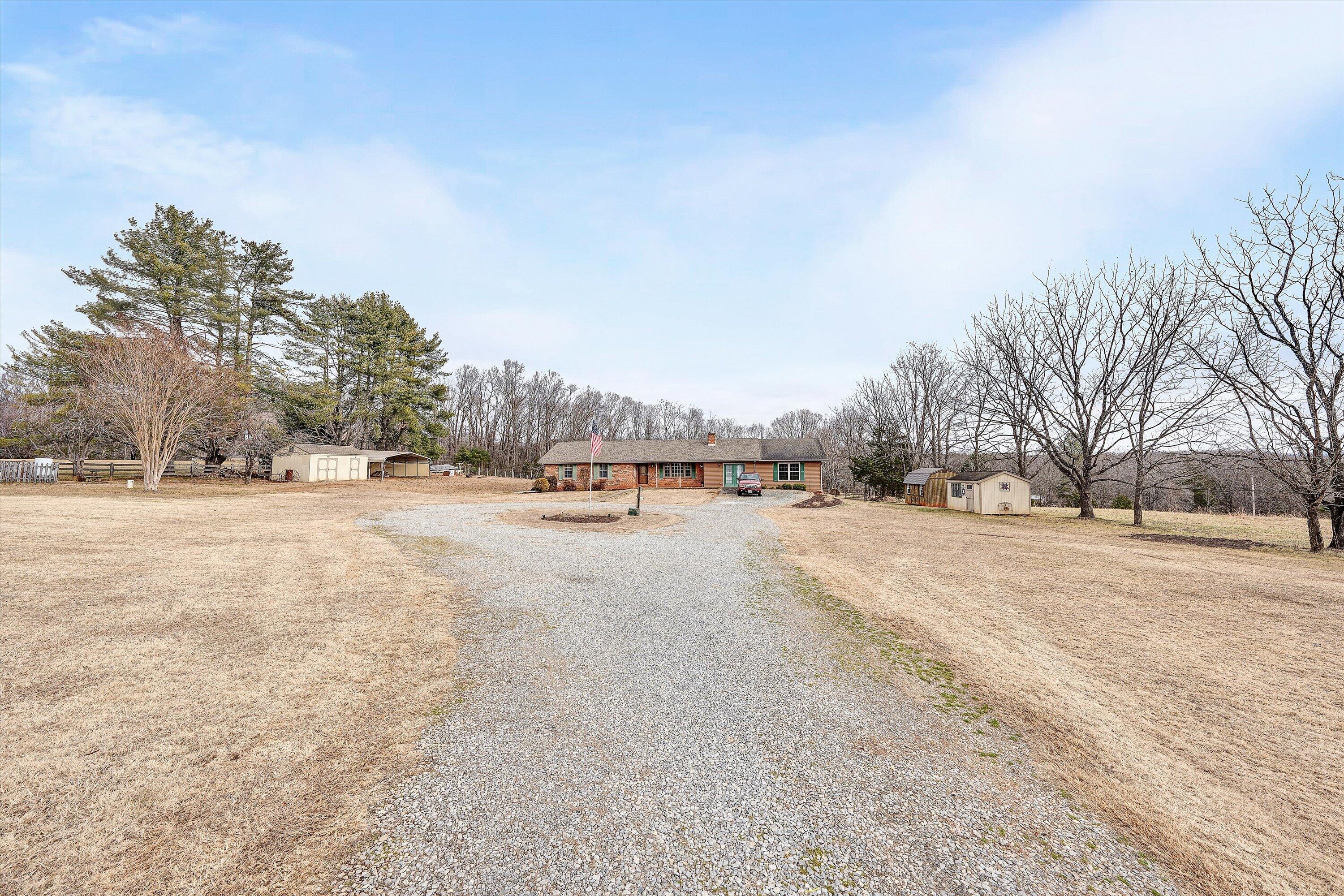 955 Kingston Road Wirtz, VA 24184 - Photo 44 of 60 43-DSC00124
