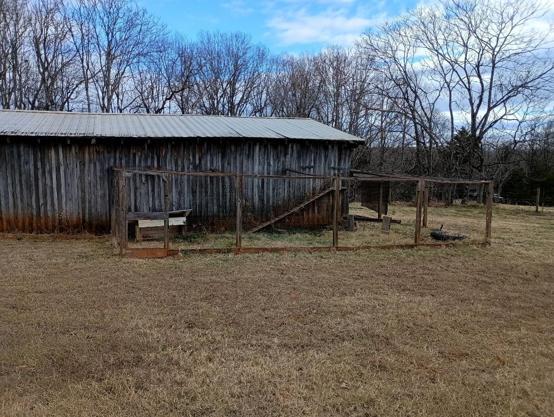 955 Kingston Road Wirtz, VA 24184 - Photo 53 of 60 barn 5 chx coop