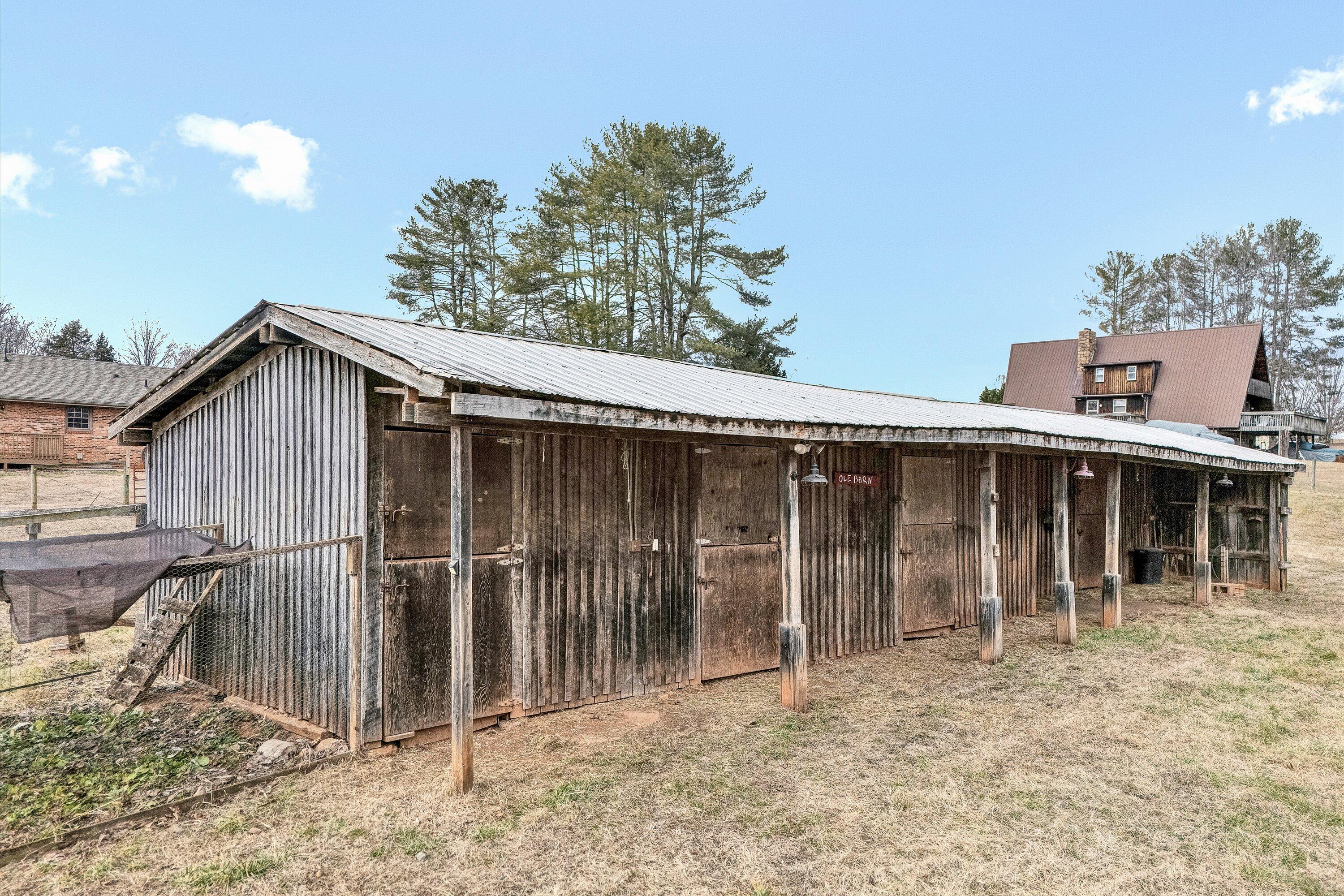 955 Kingston Road Wirtz, VA 24184 - Photo 57 of 60 50-DJI_20251231125112_0210