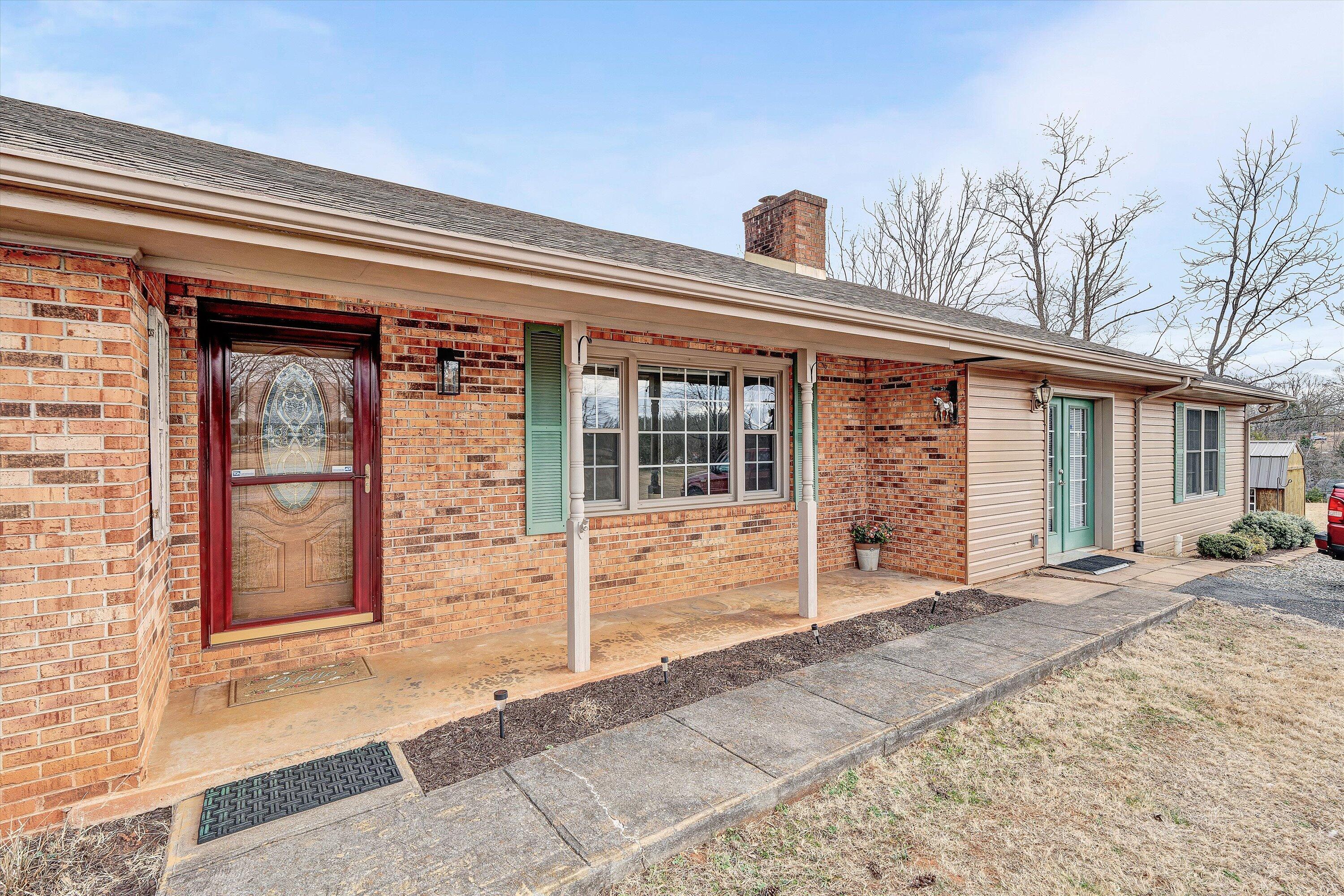 955 Kingston Road Wirtz, VA 24184 - Photo 6 of 60 06-DSC00115