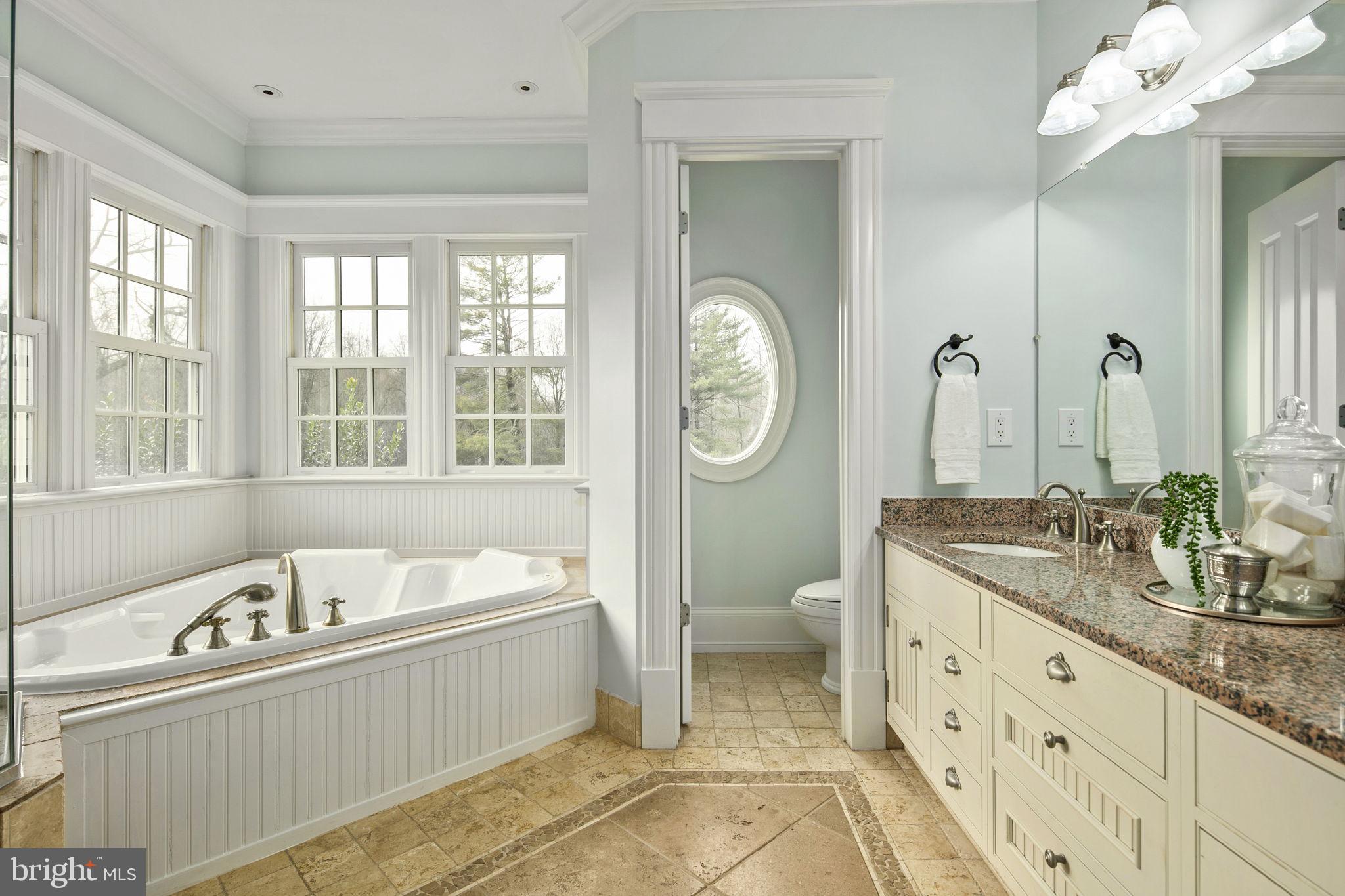 6500 Clifton Road Clifton, VA 20124 - Photo 29 of 146 Primary Bathroom