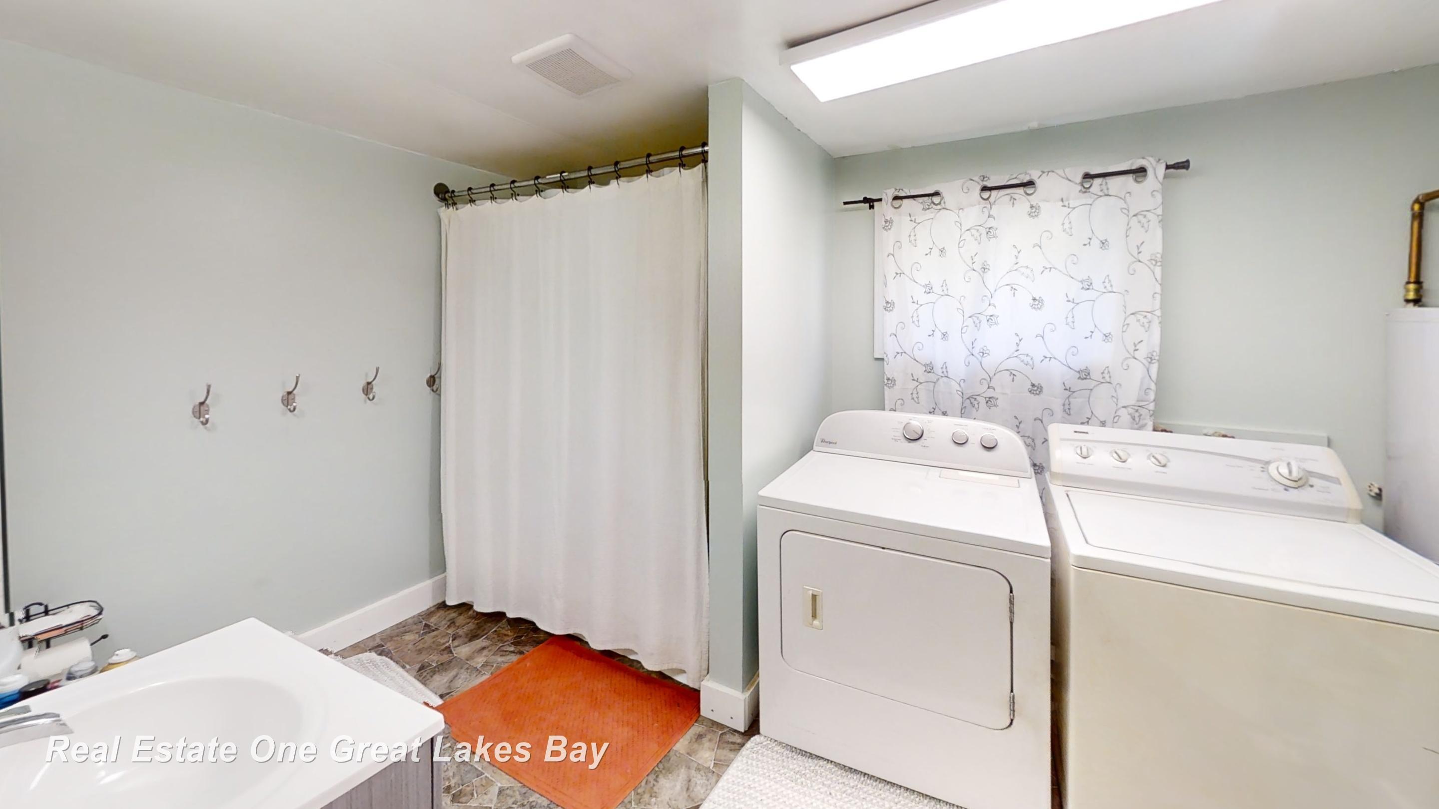 3858 Clutier Road Saginaw, MI 48601 - Photo 14 of 17