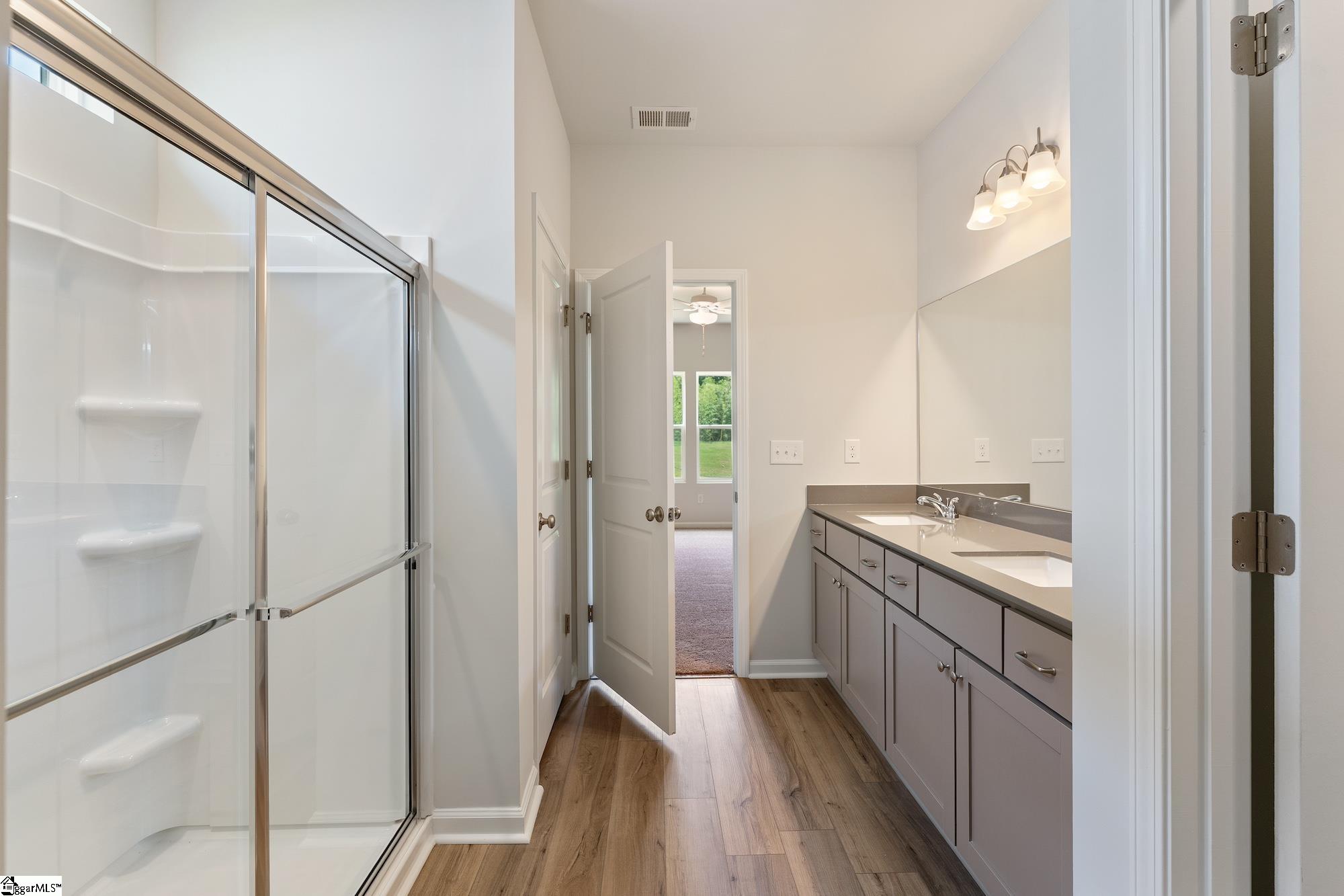 7045 Fairview Falls Drive Chesnee, SC 29323 - Photo 4 of 27