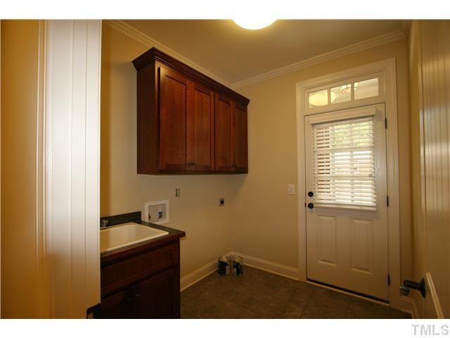 1002 Shelley Road Raleigh, NC 27609 - Photo 17 of 20 Laundry Room