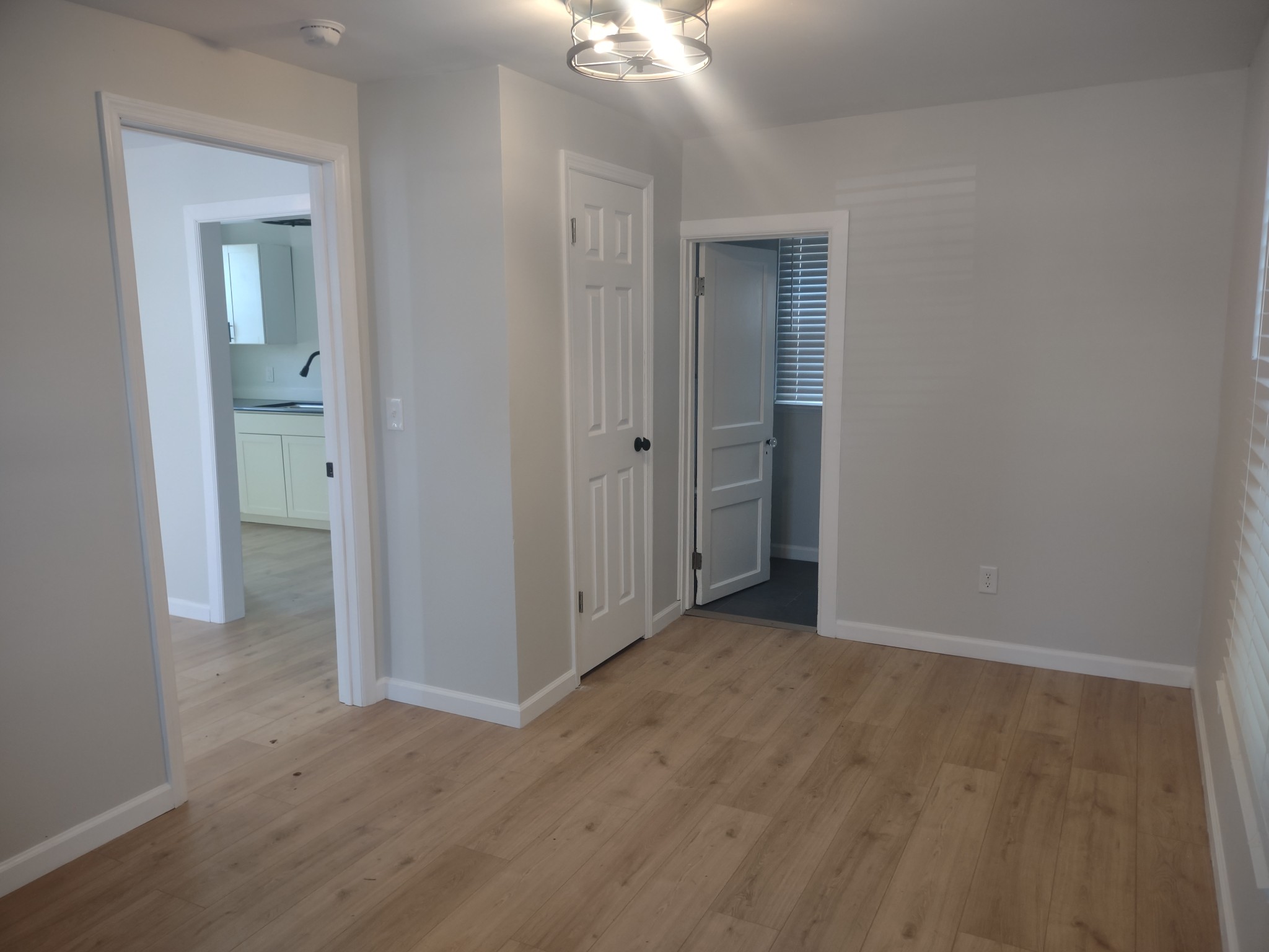 143 Morrison Street, Unit 3 Gallatin, TN 37066 - Photo 4 of 11 wooden floor in an empty room