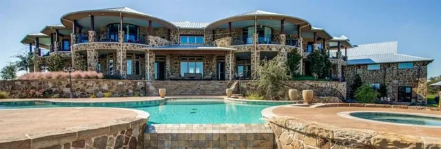 a front view of house with yard