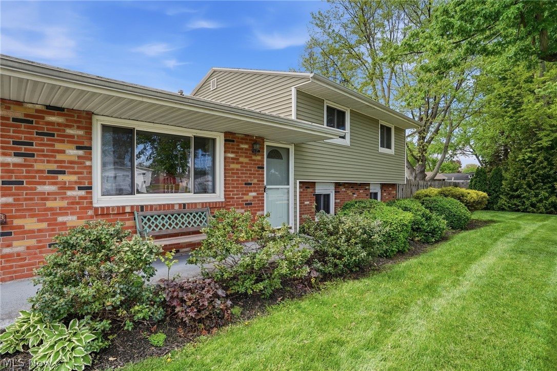 902 Cleveland Road West Huron, OH 44839 - Photo 2 of 29