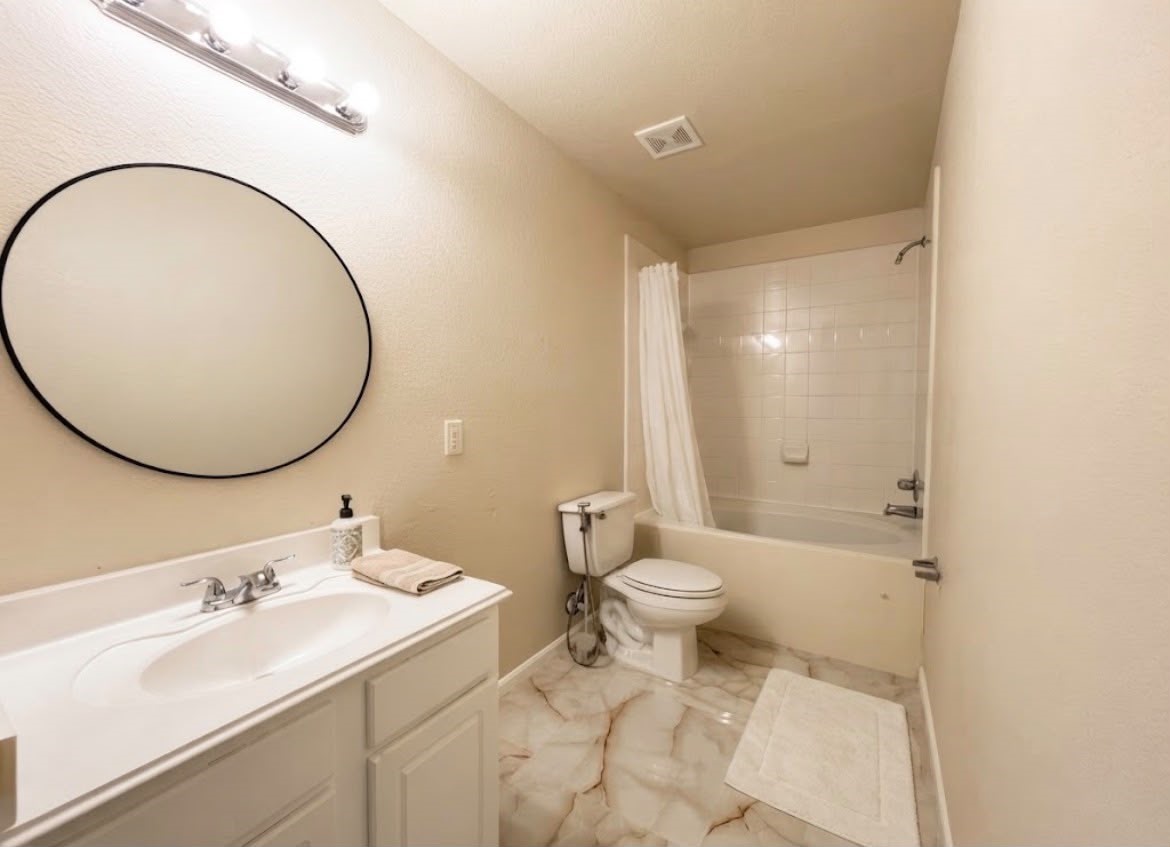 19603 Rippling Brook Lane Tomball, TX 77375 - Photo 9 of 16 Well-appointed primary bathroom.