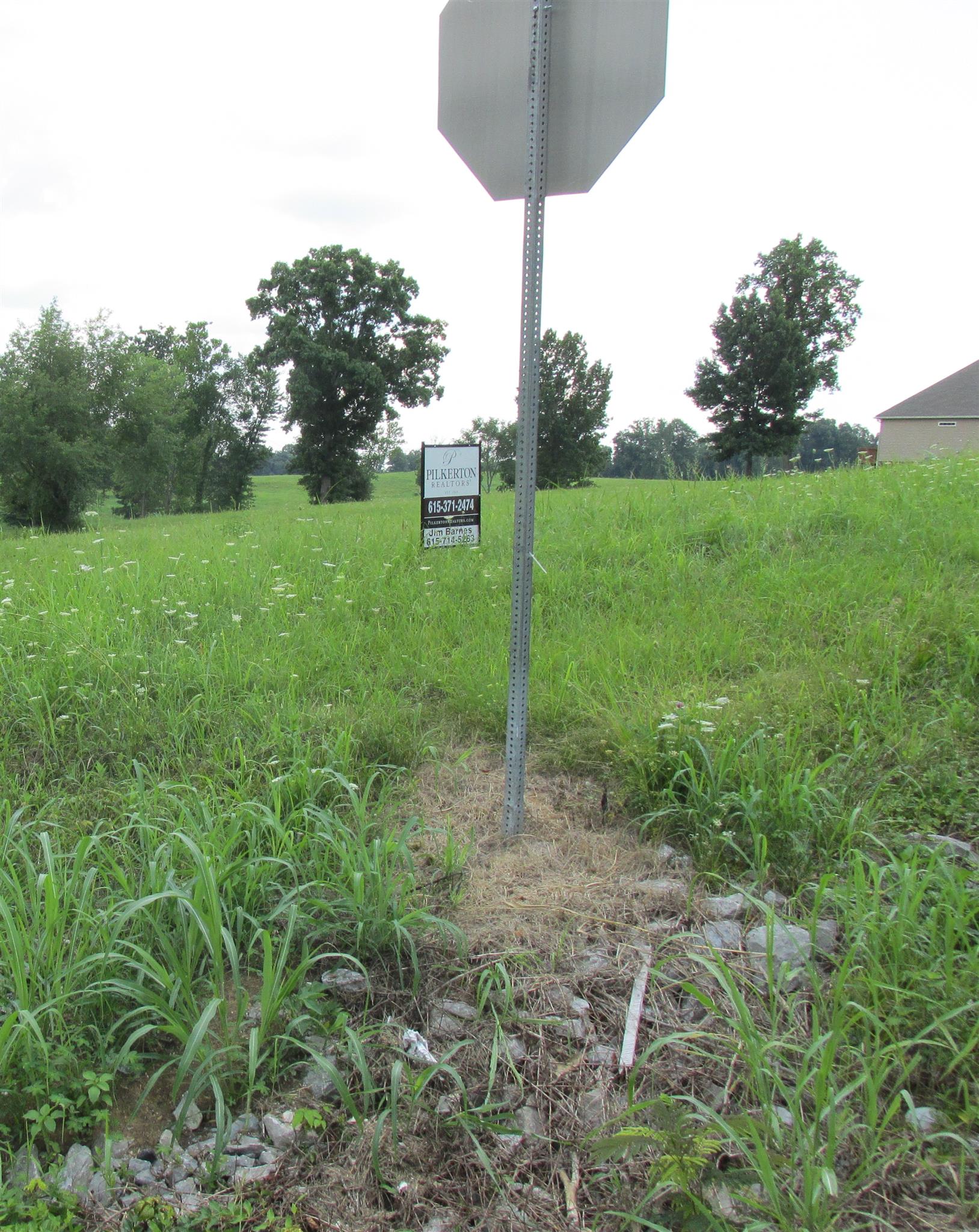 2001 Rieves Bend Road Columbia, TN 38401 - Photo 11 of 11 Gallery Image 11