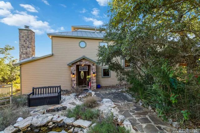 $835,000 | 9623 Requa Road, Helotes, TX 78023