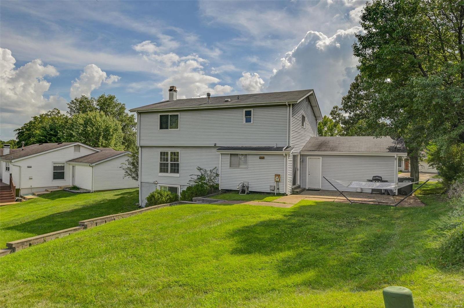 1210 Beaver Creek Road Chesterfield, MO 63017 - Photo 22 of 23 Gallery Image 22