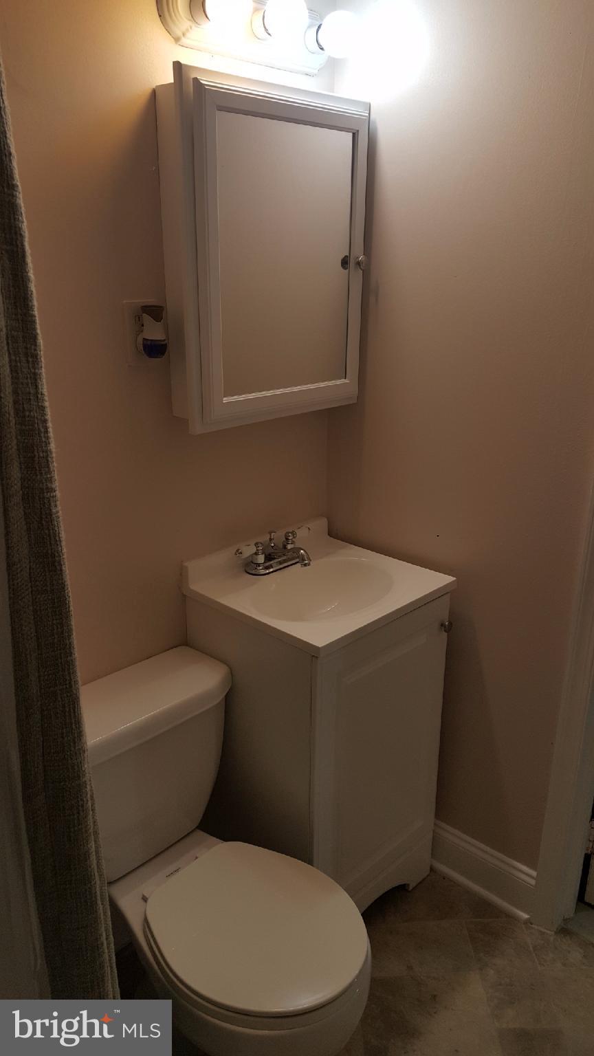 648 Caisson Road Fredericksburg, VA 22405 - Photo 14 of 27 Bath