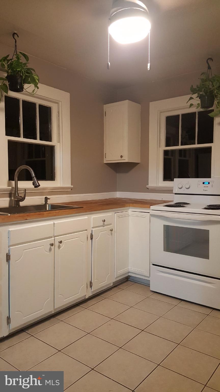 648 Caisson Road Fredericksburg, VA 22405 - Photo 18 of 27 Kitchen