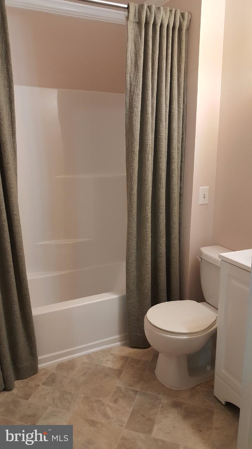 648 Caisson Road Fredericksburg, VA 22405 - Photo 26 of 27 Bath