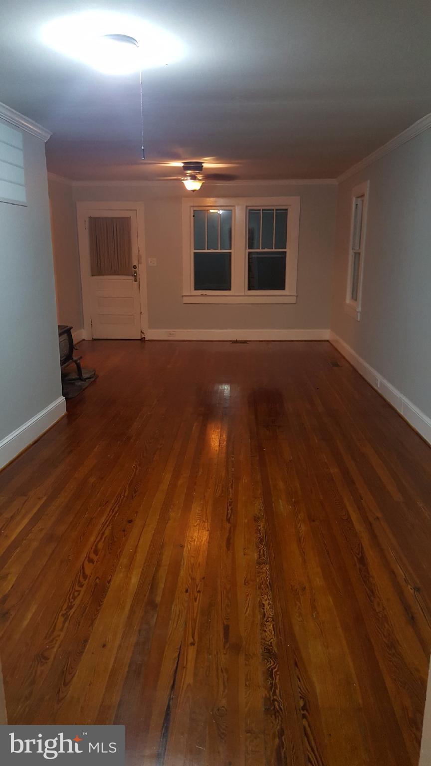 648 Caisson Road Fredericksburg, VA 22405 - Photo 10 of 27 Living Room