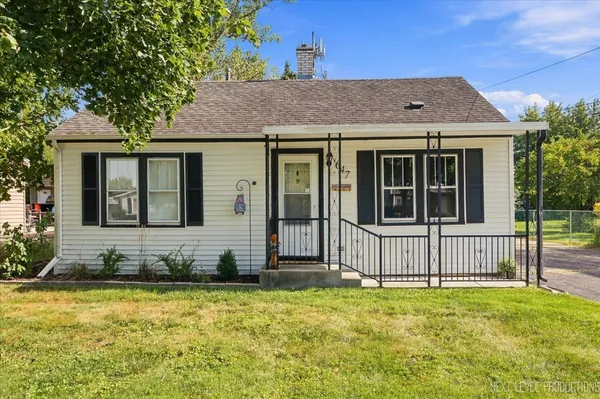 $310,000 | 647 East Prairie Avenue, Lombard, IL 60148