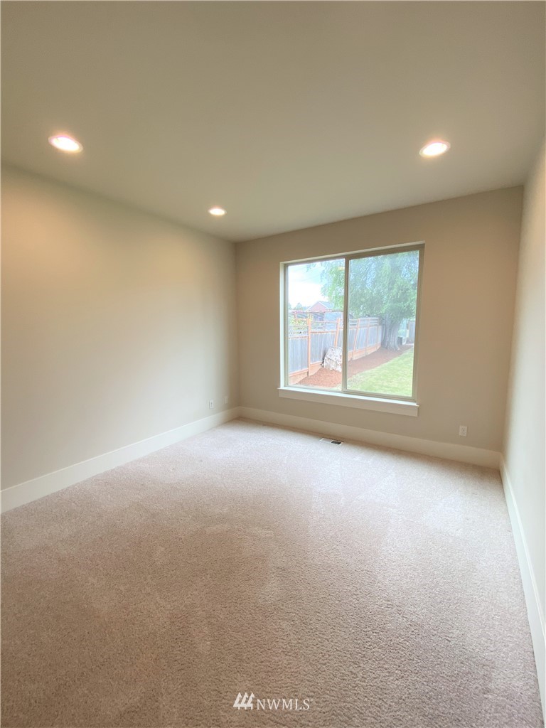 1514 Davis Avenue South Renton, WA 98055 - Photo 14 of 37 Gallery Image 14