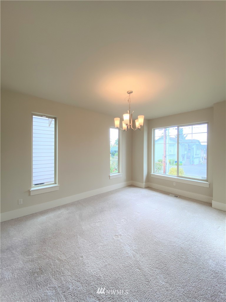 1514 Davis Avenue South Renton, WA 98055 - Photo 4 of 37 Gallery Image 4