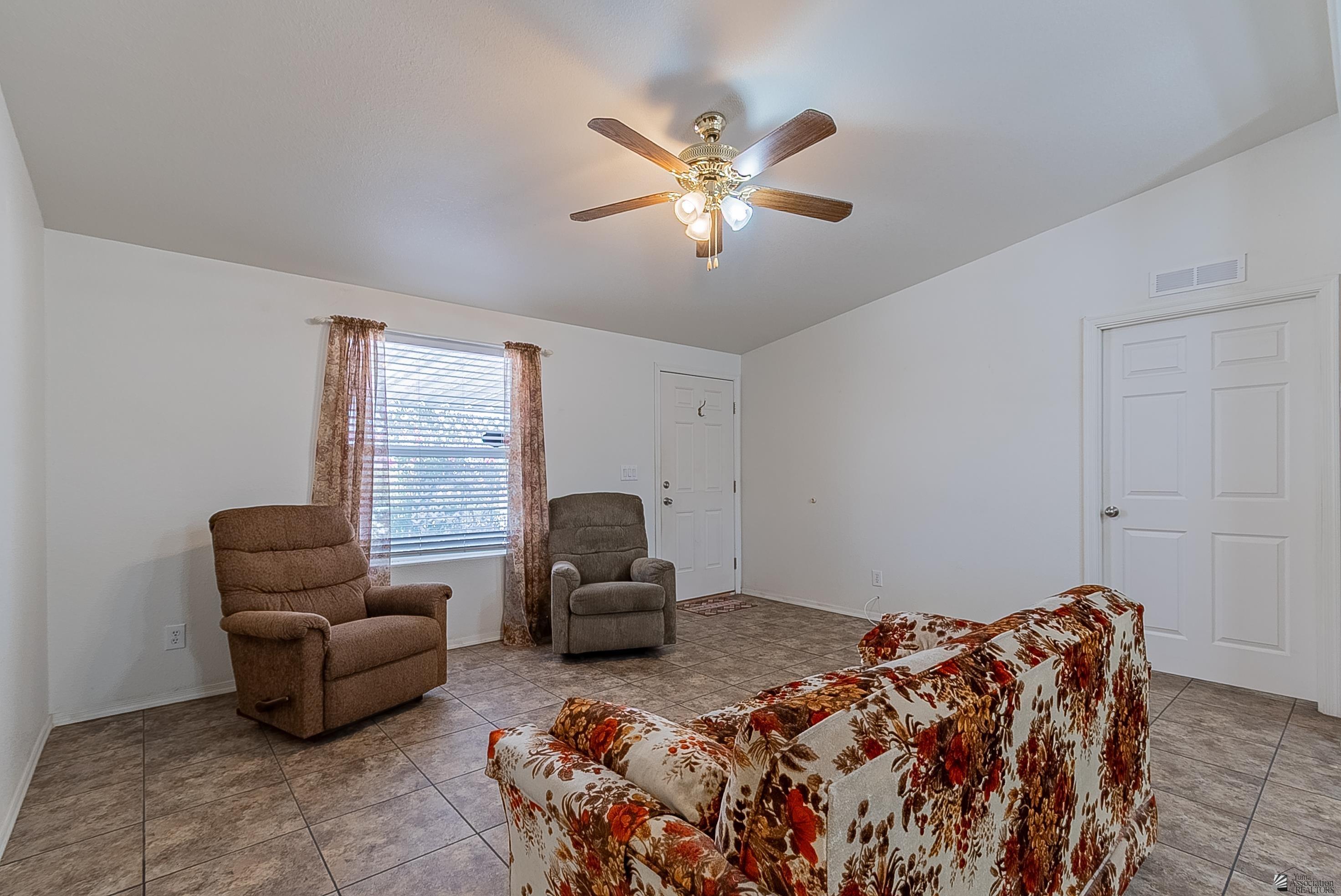 12127 South Shell Avenue Yuma, AZ 85367 - Photo 11 of 33 Gallery Image 11