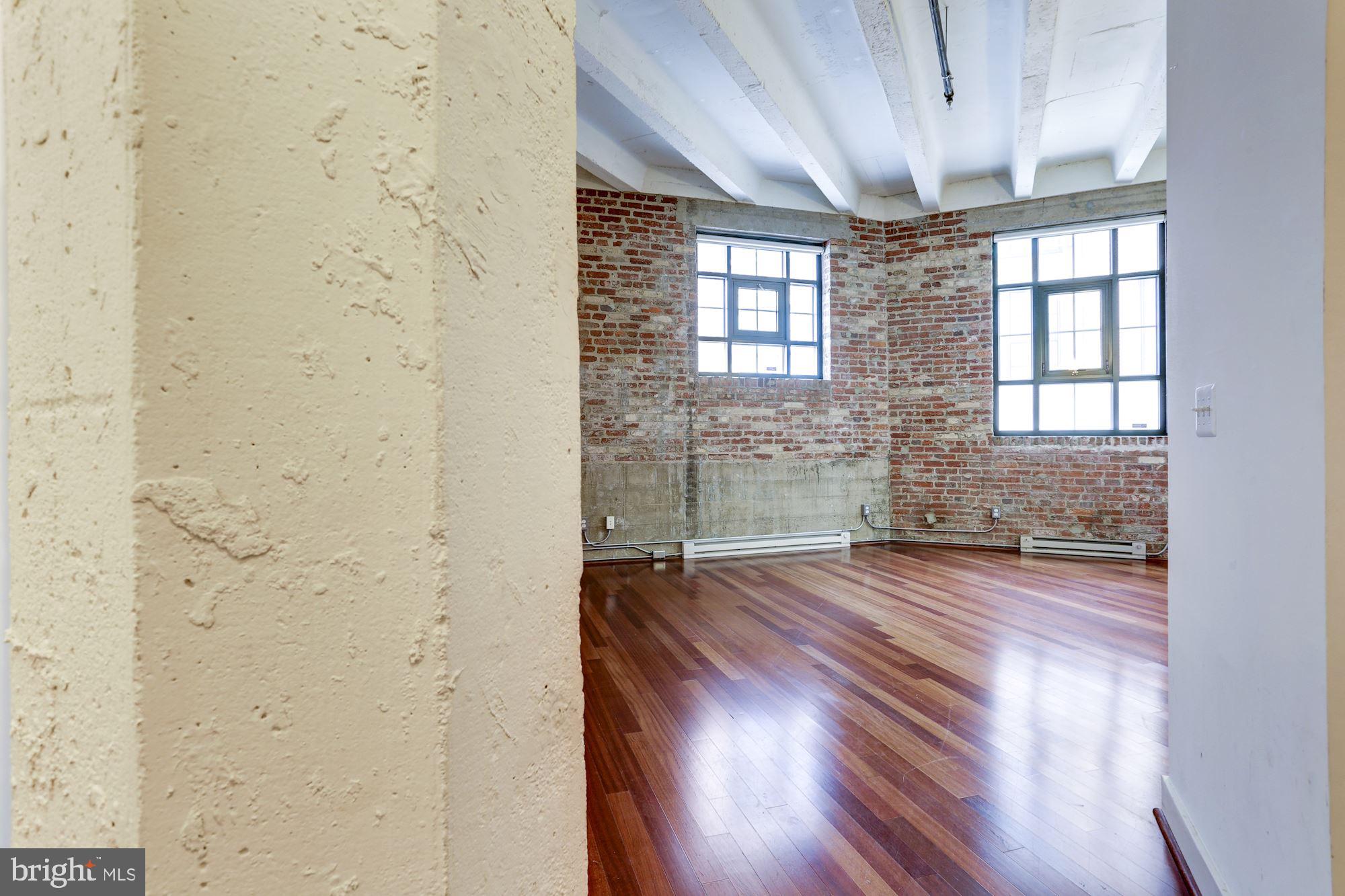 1701 Kalorama Road Northwest, Unit D2 Washington, DC 20009 - Photo 6 of 19 View of Living/Dining