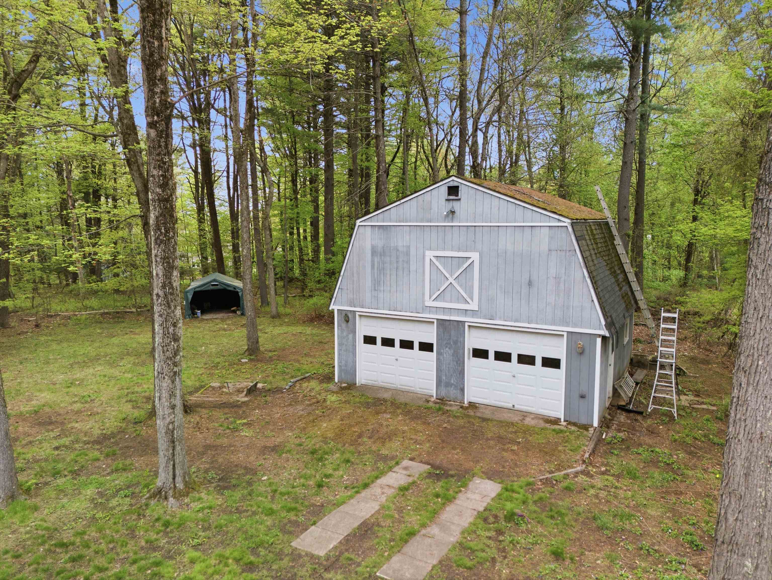 4 Timothy Lane Hudson, NH 03051 - Photo 43 of 53