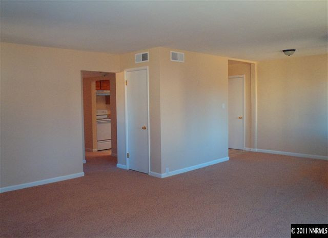 1430 Radcliffe Drive Reno, NV 89502 - Photo 3 of 13 Photo 3