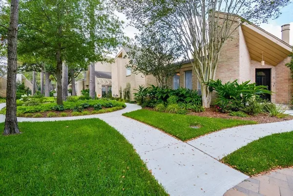 $2,900 | 12625 Memorial Drive, Unit 79, Houston, TX 77024
