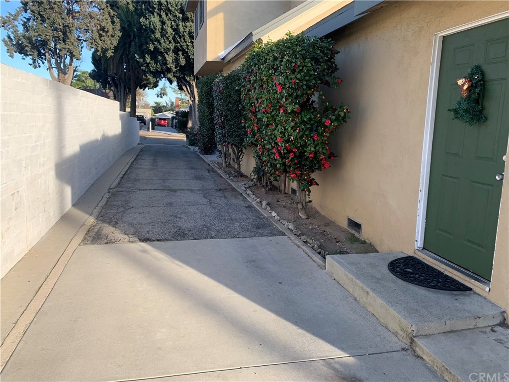 447 Martelo Avenue Pasadena, CA 91107 - Photo 21 of 24 a view of a backyard with potted plants
