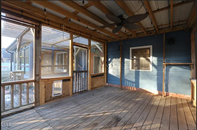 $335,000 | 210 East Holt Street, Smithfield, NC 27577