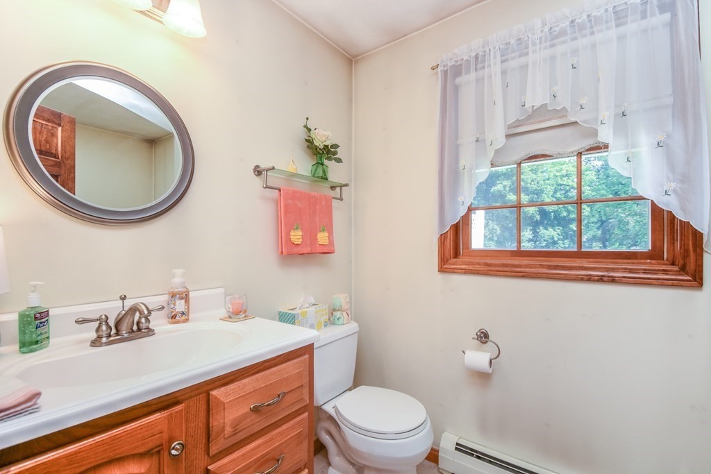 8 Whittier Road Billerica, MA 01821 - Photo 21 of 41