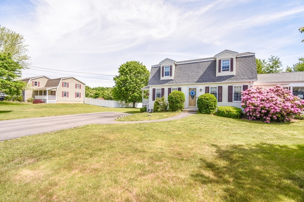 8 Whittier Road Billerica, MA 01821 - Photo 31 of 41