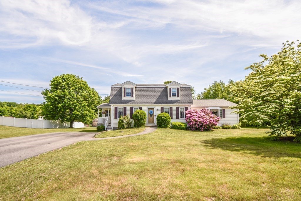 8 Whittier Road Billerica, MA 01821 - Photo 4 of 41