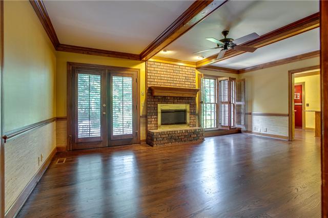 2006 Hartland Road Franklin, TN 37069 - Photo 12 of 20 Spacious den with hardwood flooring and fireplace.