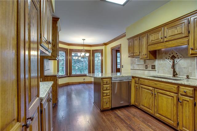 2006 Hartland Road Franklin, TN 37069 - Photo 10 of 20 Kitchen also has stainless appliances including a brand new stove.