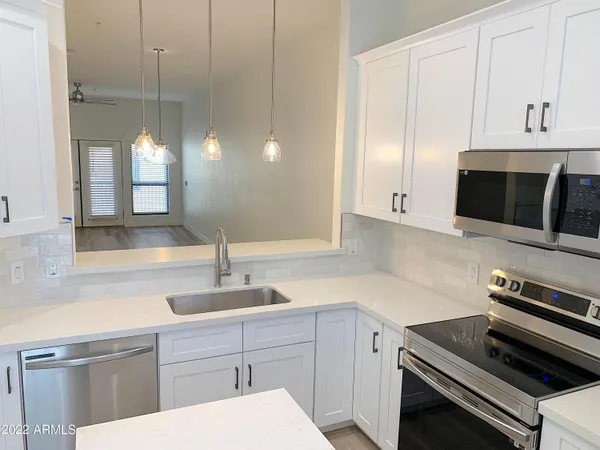 $2,350 | 4533 North 22nd Street, Unit 218, Phoenix, AZ 85016