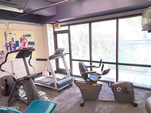 $2,400 | 4533 North 22nd Street, Unit 218, Phoenix, AZ 85016