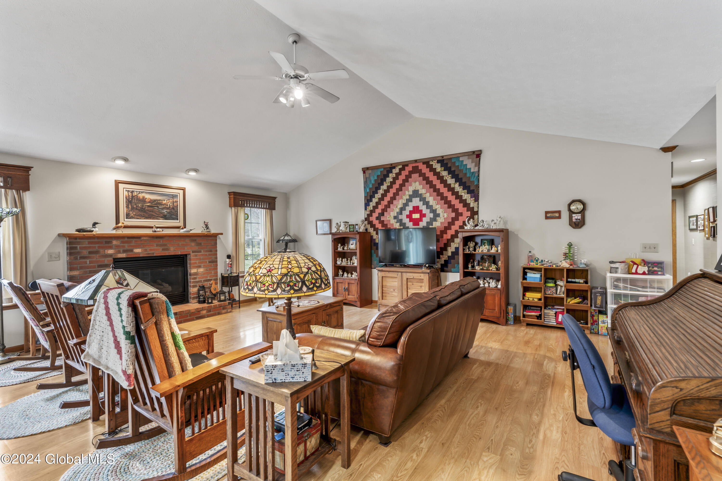 71 Raylinsky Road Malta, NY 12019 - Photo 14 of 49 DSC07505