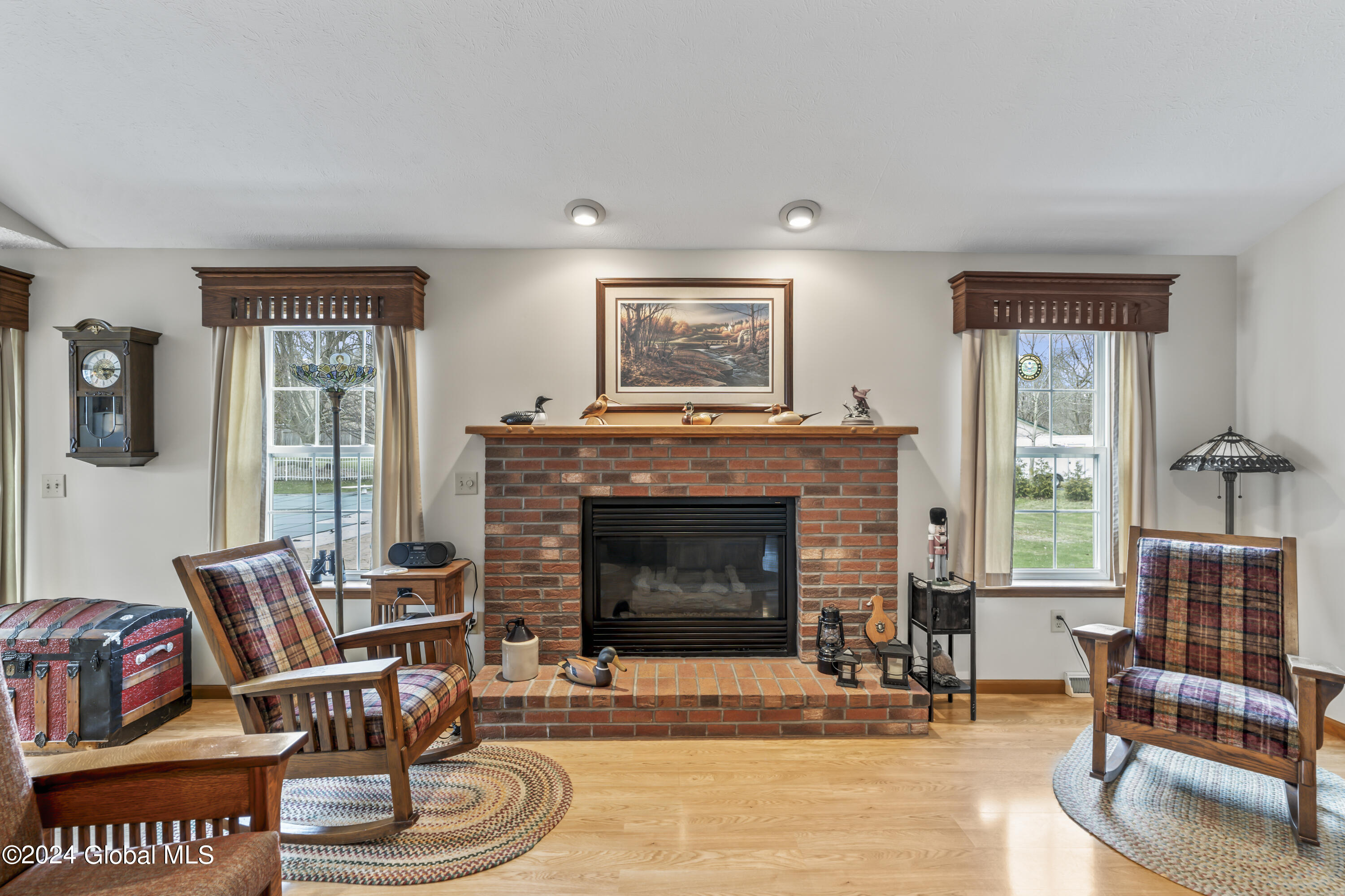 71 Raylinsky Road Malta, NY 12019 - Photo 15 of 49 DSC07511