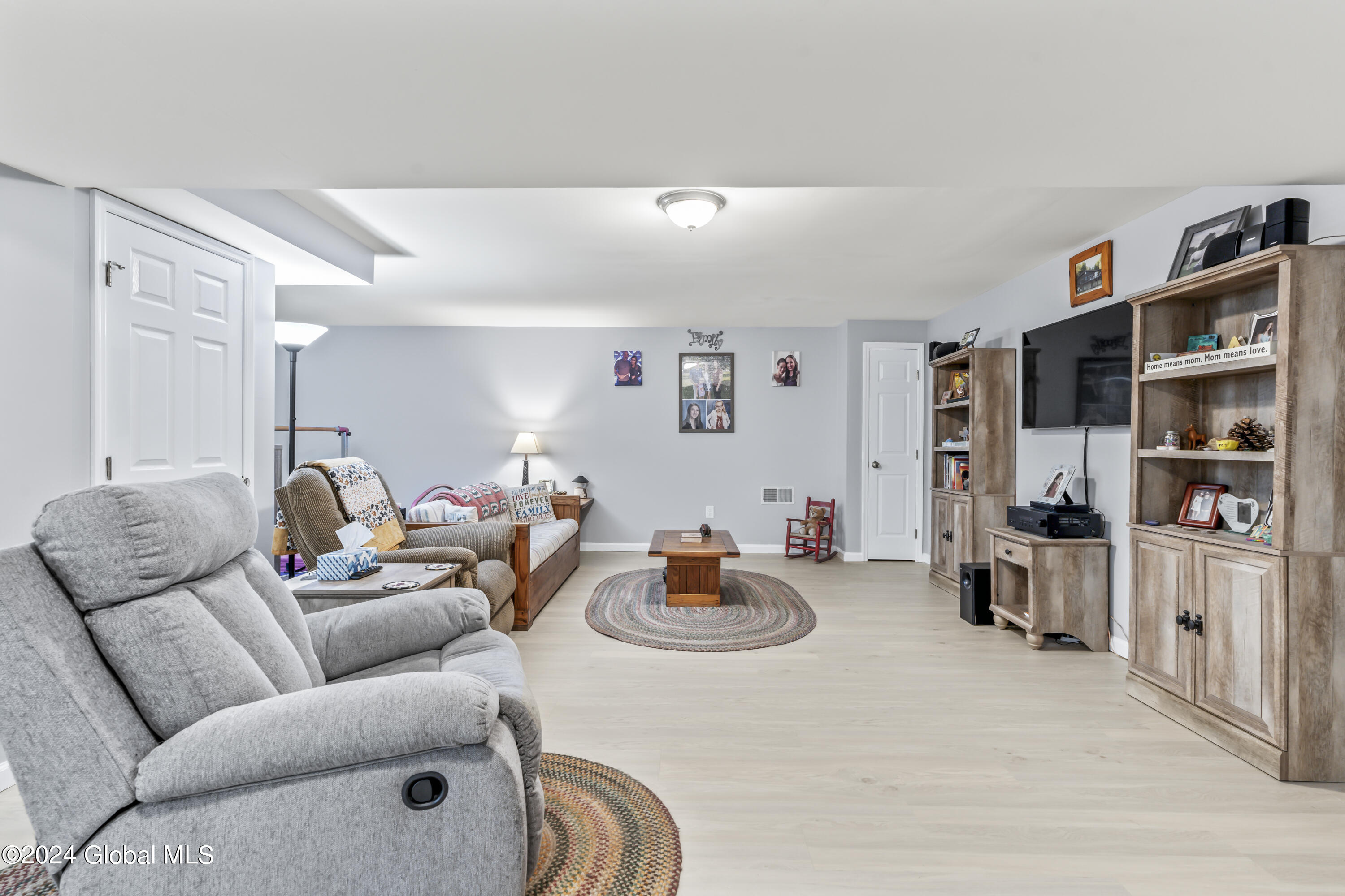 71 Raylinsky Road Malta, NY 12019 - Photo 31 of 49 DSC07574